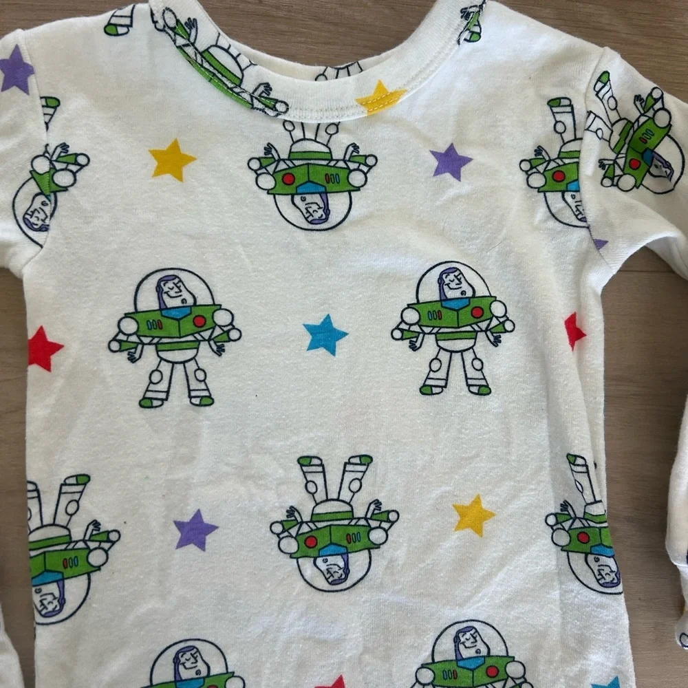 Kids Pajamas with buzz light year Baby Gap organic cotton - Picture 2 of 4